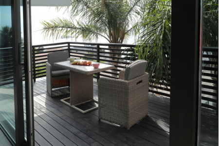 ENSEMBLE BALCON 3 PIECES ACACIA AVEC HOUSSE OFFERTE